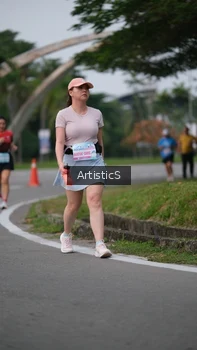 Runner Photo 3239385