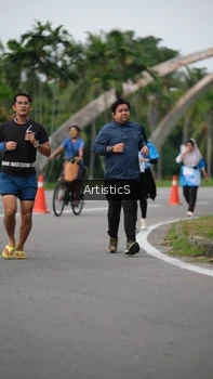 Runner Photo 3239499