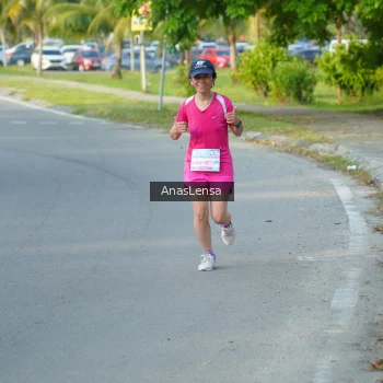 Runner Photo 3240135