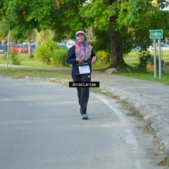 Runner Photo 3240288