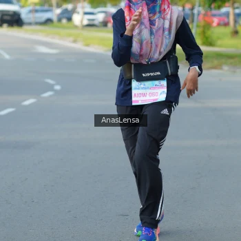 Runner Photo 3240406