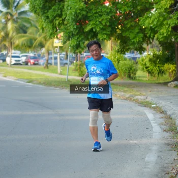 Runner Photo 3240570