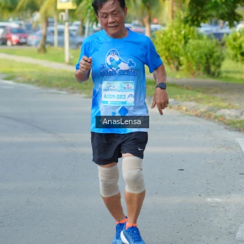 Runner Photo 3240573