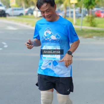 Runner Photo 3240665