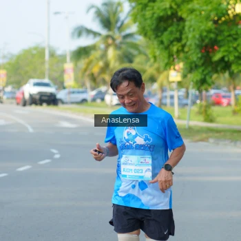 Runner Photo 3240668
