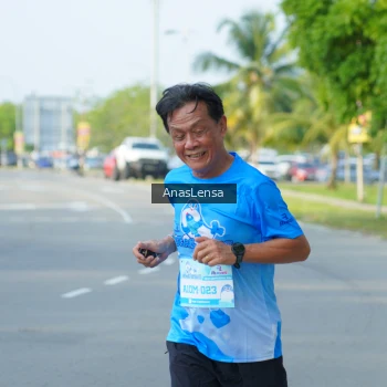Runner Photo 3240673