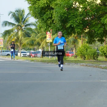 Runner Photo 3240901