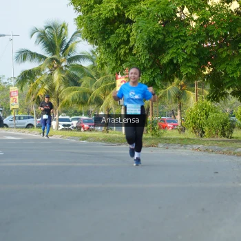 Runner Photo 3240986