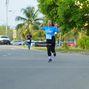 Runner Photo 3241001