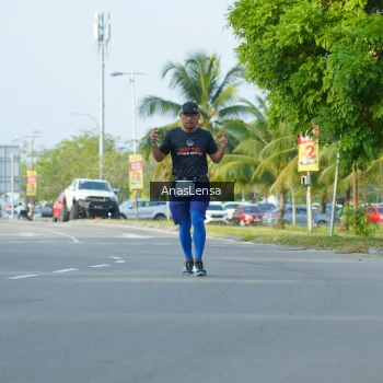 Runner Photo 3241201