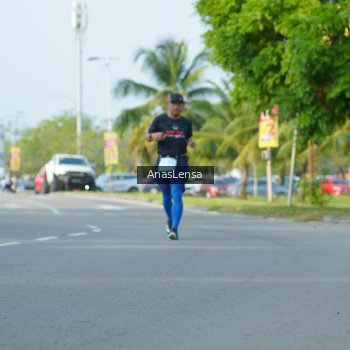 Runner Photo 3241204