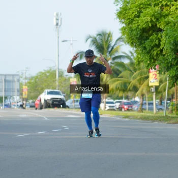 Runner Photo 3241206