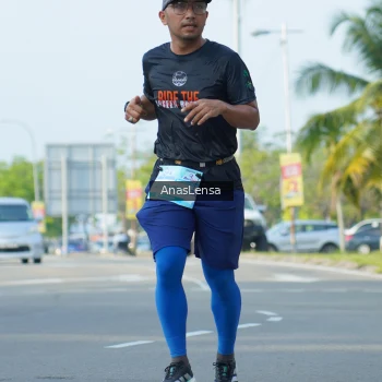 Runner Photo 3241261