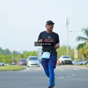 Runner Photo 3241316