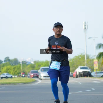 Runner Photo 3241319
