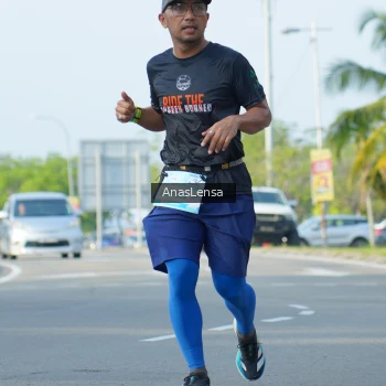 Runner Photo 3241332