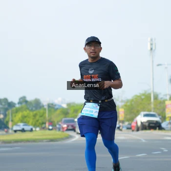 Runner Photo 3241341