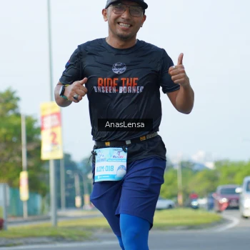 Runner Photo 3241374