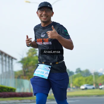Runner Photo 3241384
