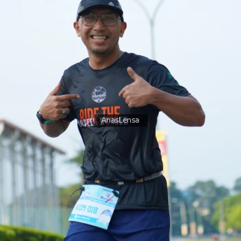Runner Photo 3241386