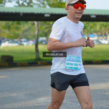 Runner Photo 3241583