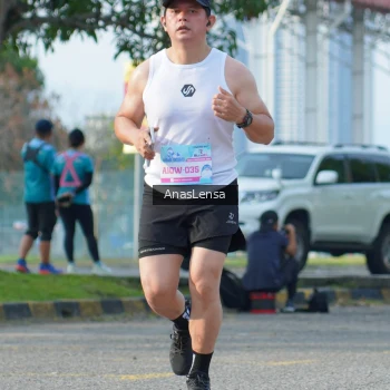 Runner Photo 3241671