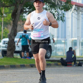 Runner Photo 3241680