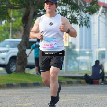 Runner Photo 3241689