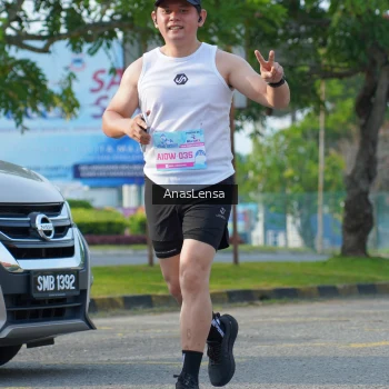 Runner Photo 3241752