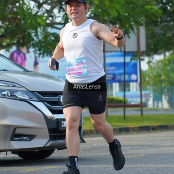 Runner Photo 3241754