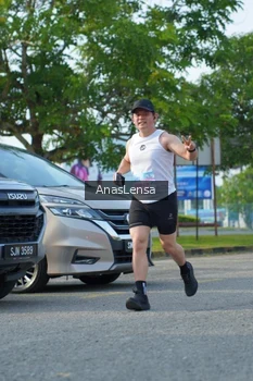 Runner Photo 3241755