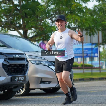 Runner Photo 3241757