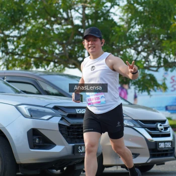 Runner Photo 3241824