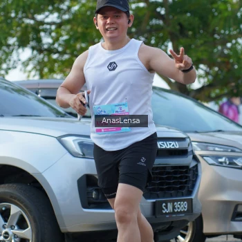 Runner Photo 3241852