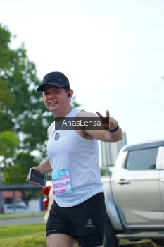 Runner Photo 3241873