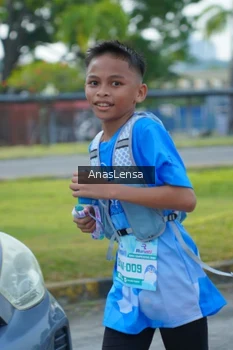 Runner Photo 3242052