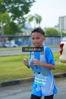 Runner Photo 3242063