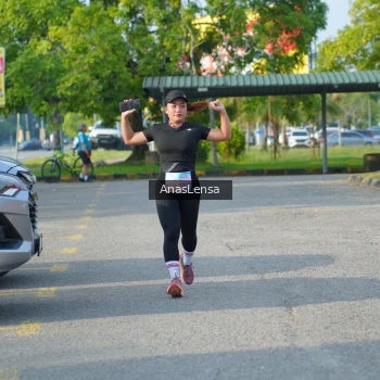 Runner Photo 3242116