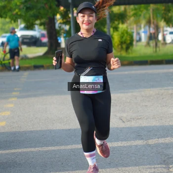 Runner Photo 3242194