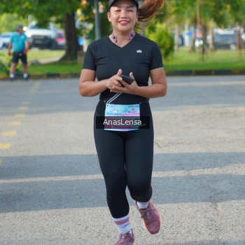 Runner Photo 3242214