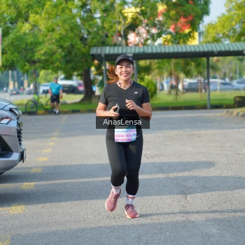 Runner Photo 3242216