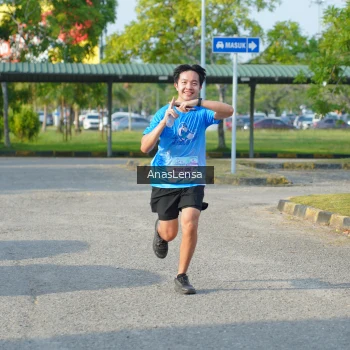 Runner Photo 3242556