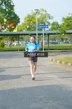Runner Photo 3242778