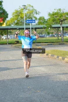 Runner Photo 3242805