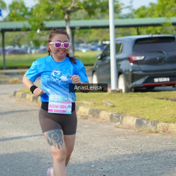 Runner Photo 3242968