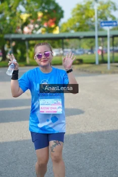 Runner Photo 3243575
