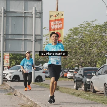 Runner Photo 3244074