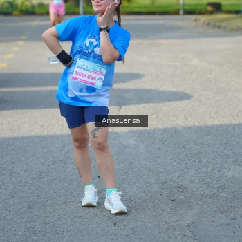 Runner Photo 3244252