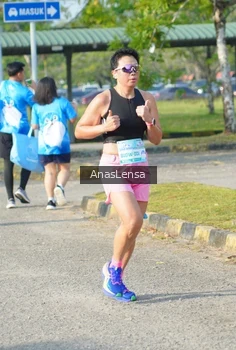 Runner Photo 3244450