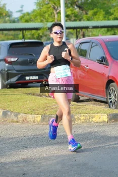 Runner Photo 3244565